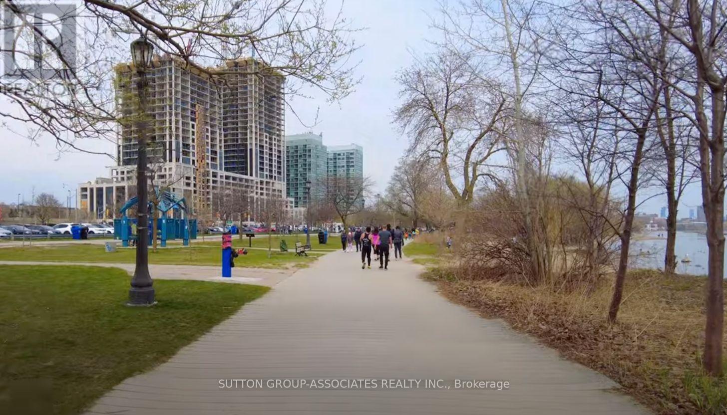 3709 E - 1926 Lake Shore Boulevard W, Toronto, Ontario  M6S 1A1 - Photo 25 - W12690040