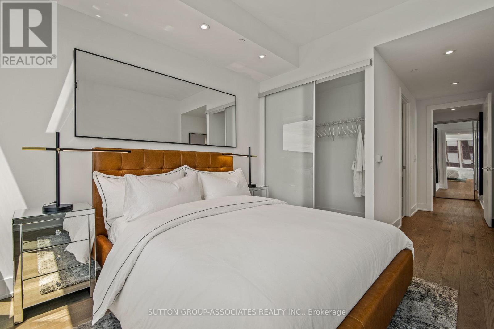 3709 E - 1926 Lake Shore Boulevard W, Toronto, Ontario  M6S 1A1 - Photo 8 - W12690040