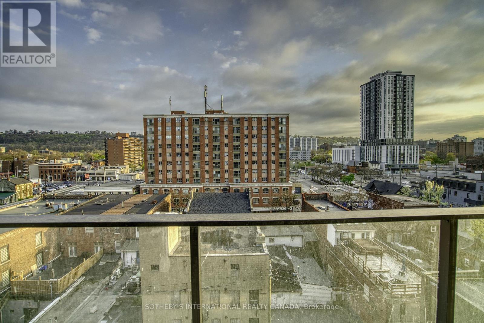 805 - 1 Jarvis Street, Hamilton, Ontario  L8R 3J2 - Photo 14 - X12690016