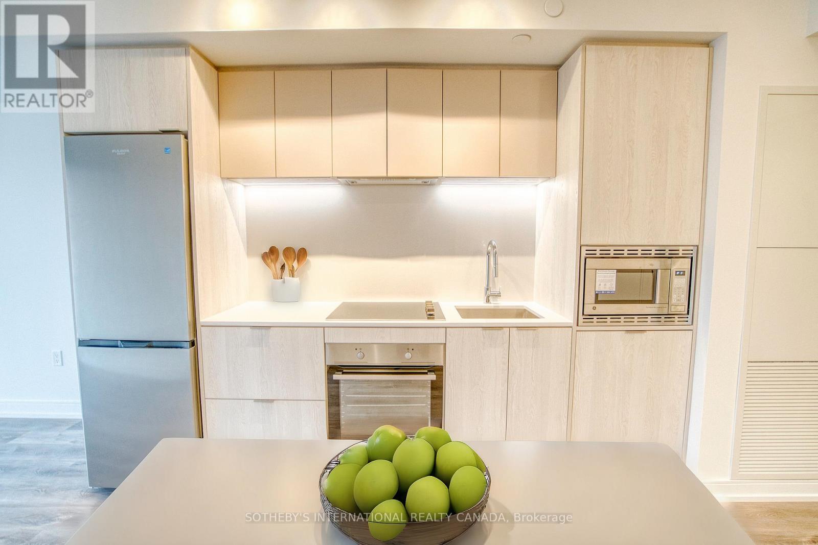 805 - 1 Jarvis Street, Hamilton, Ontario  L8R 3J2 - Photo 8 - X12690016