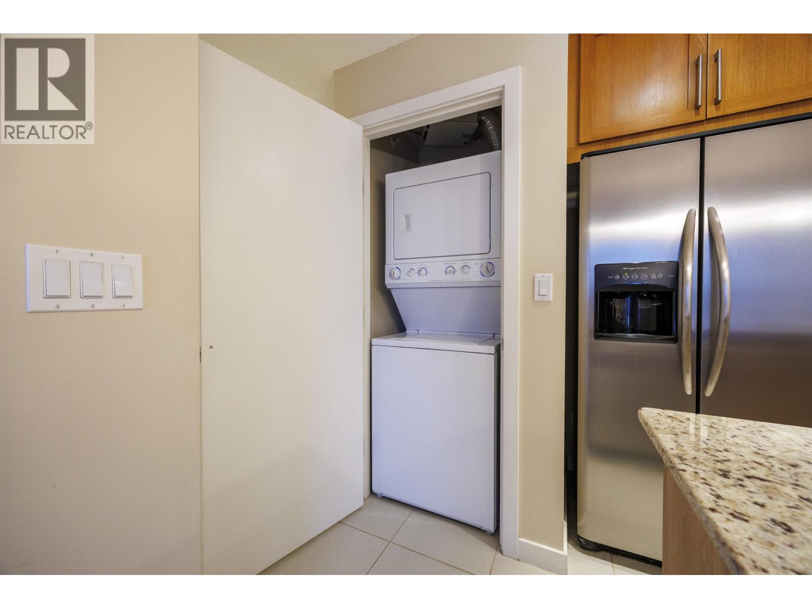 908 7088 Salisbury Avenue, Burnaby, British Columbia  V5E 0A4 - Photo 12 - R3078727