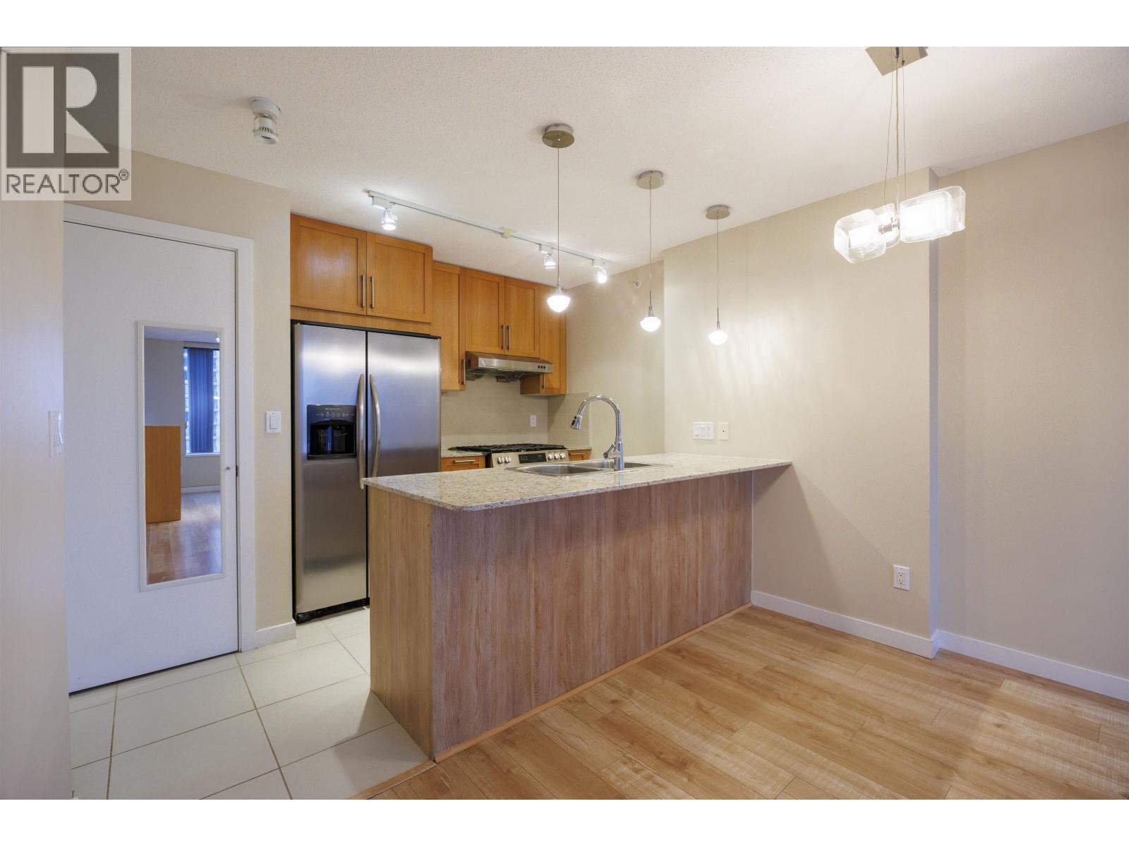 908 7088 Salisbury Avenue, Burnaby, British Columbia  V5E 0A4 - Photo 5 - R3078727