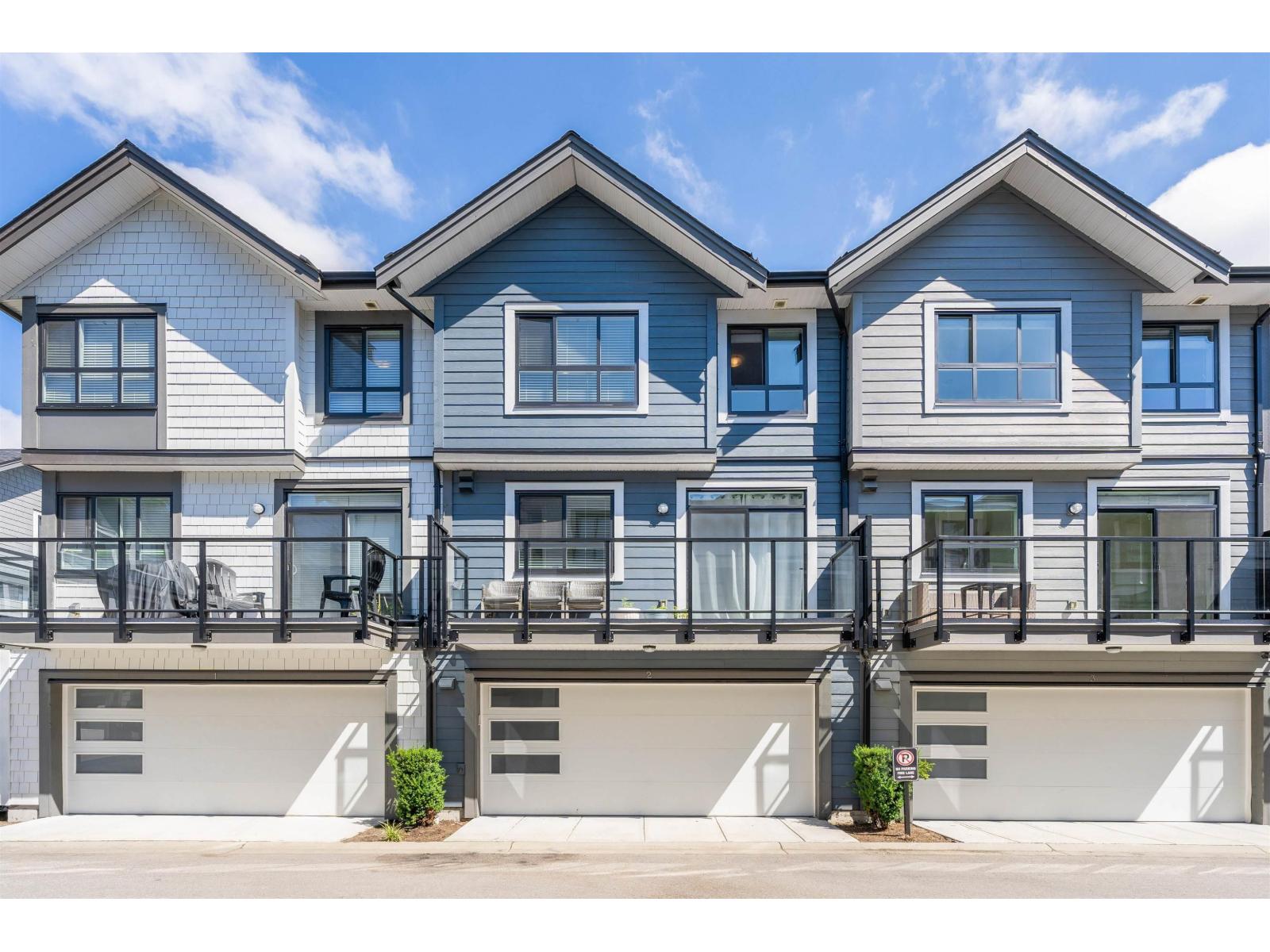 2 16760 25 AVENUE, Surrey, British Columbia