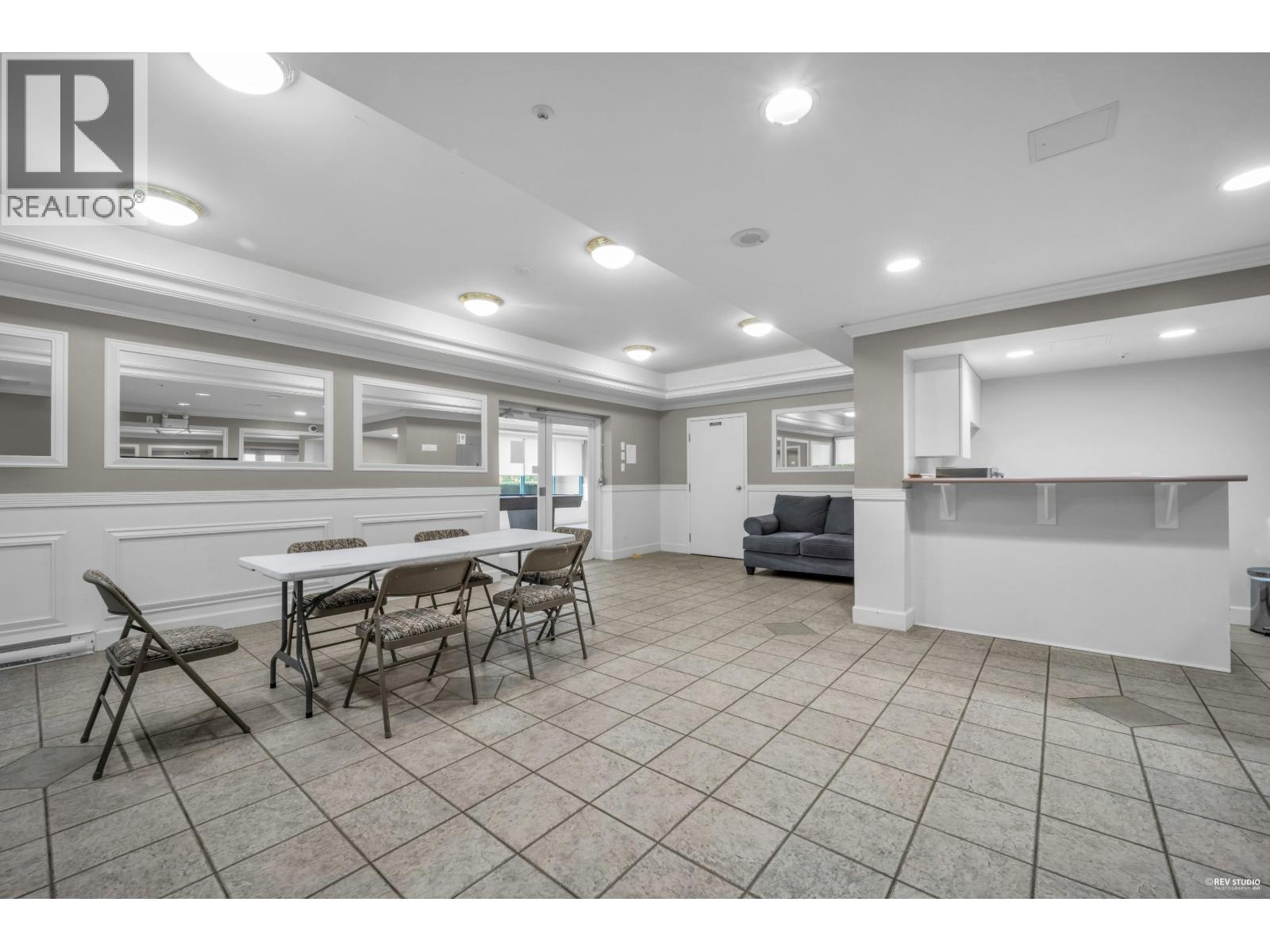 104e 3081 Glen Drive, Coquitlam, British Columbia  V3B 2P8 - Photo 24 - R3078817