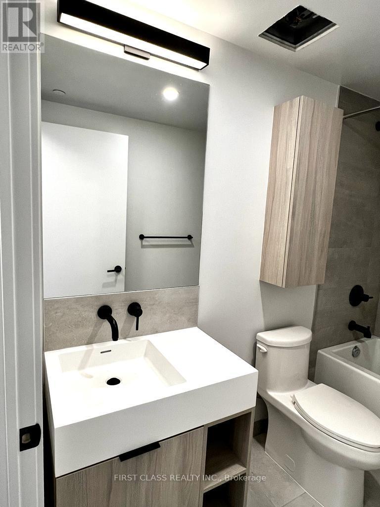 2815 - 108 Peter Street, Toronto, Ontario  M5V 0W2 - Photo 6 - C12690068