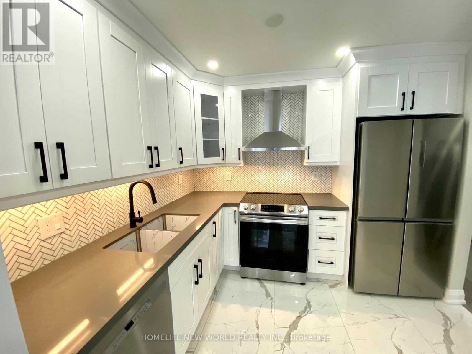 96 Dairis Crescent, Markham, Ontario  L3S 1S5 - Photo 2 - N12690072