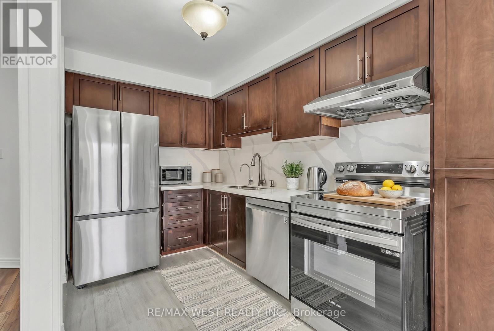 3865 Allcroft Road, Mississauga, Ontario  L5N 7E3 - Photo 16 - W12687908