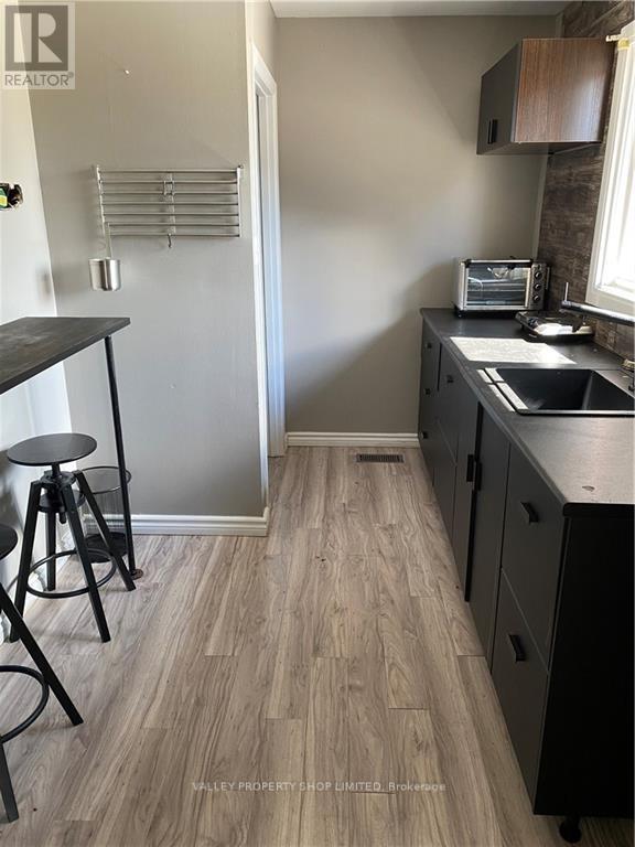 1352 Pembroke Street, Laurentian Valley, Ontario  K8A 7A3 - Photo 11 - X9504305