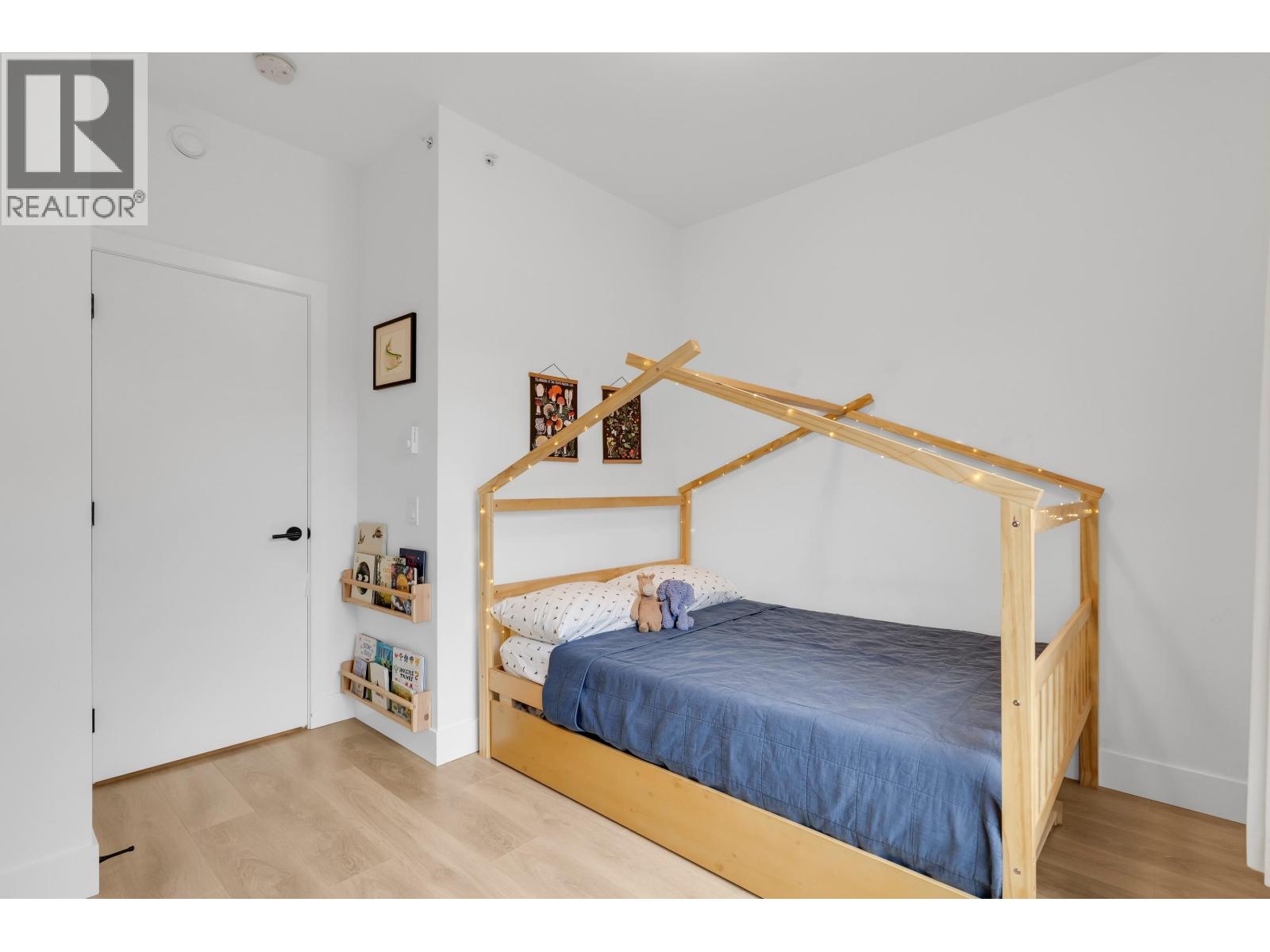 1379 Marinaside Place, Squamish, British Columbia  V8B 1A8 - Photo 16 - R3078627