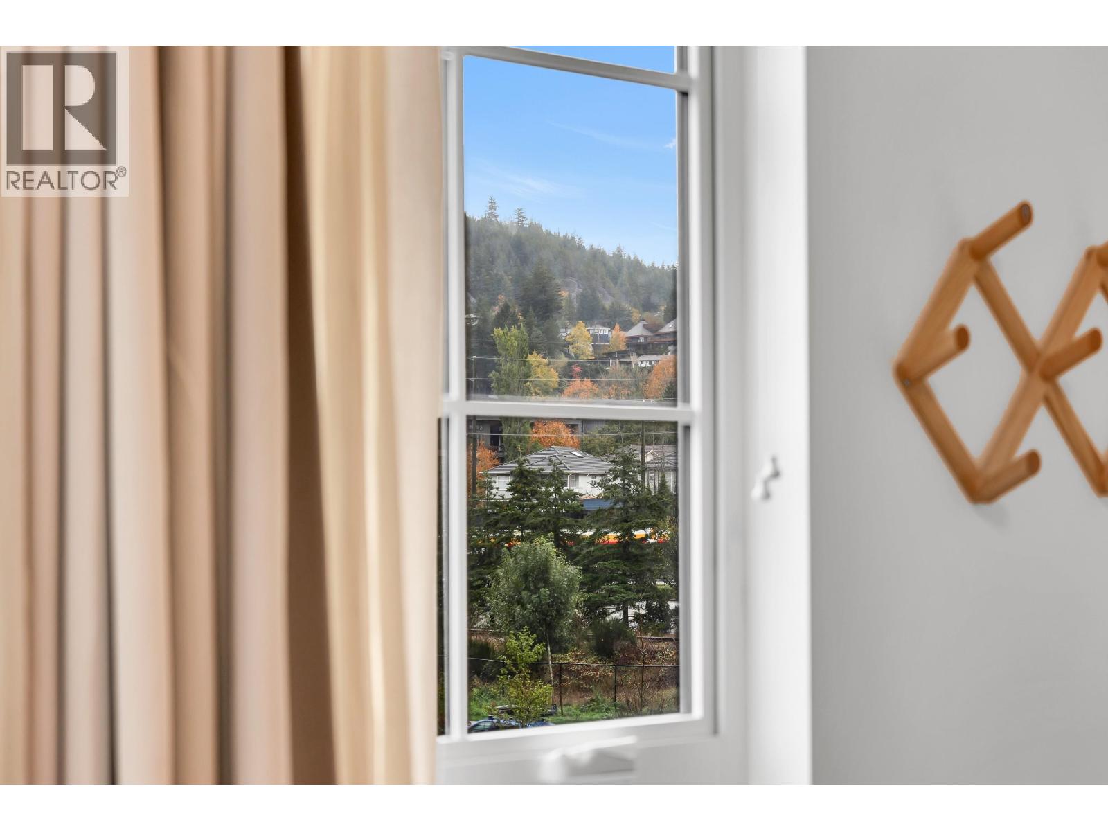 1379 Marinaside Place, Squamish, British Columbia  V8B 1A8 - Photo 17 - R3078627