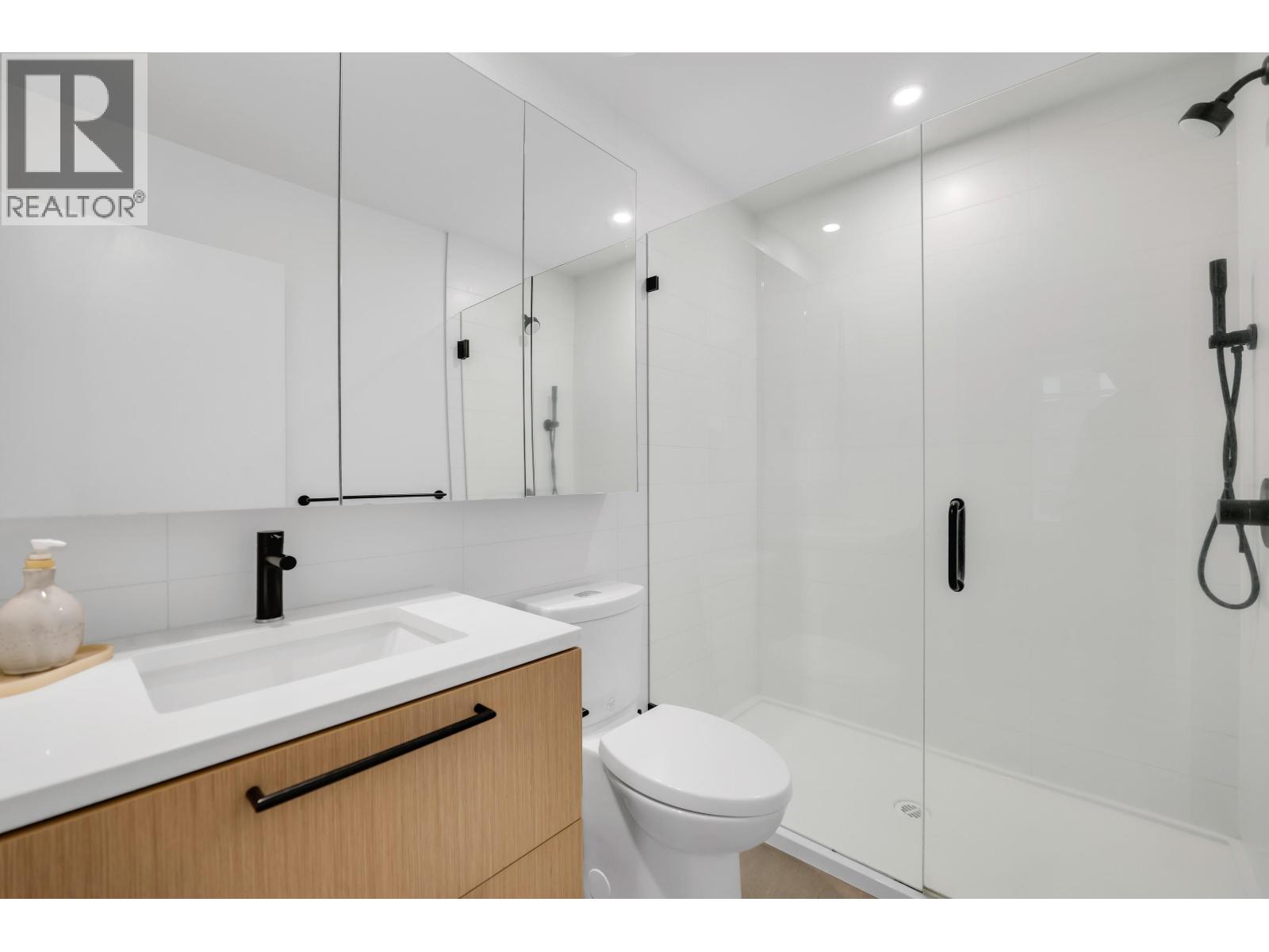 1379 Marinaside Place, Squamish, British Columbia  V8B 1A8 - Photo 14 - R3078627