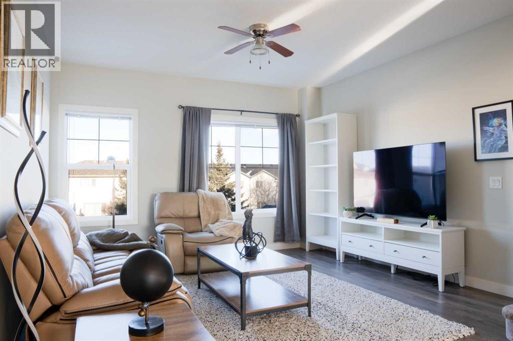 2306 Jumping Pound Common, Cochrane, Alberta  T4C 2L1 - Photo 6 - A2278821