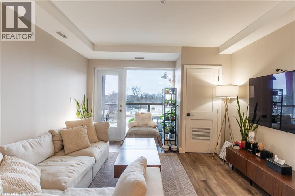 34 Norman Street Unit# 412, Brantford, Ontario  N3R 2Y1 - Photo 1 - 40797453