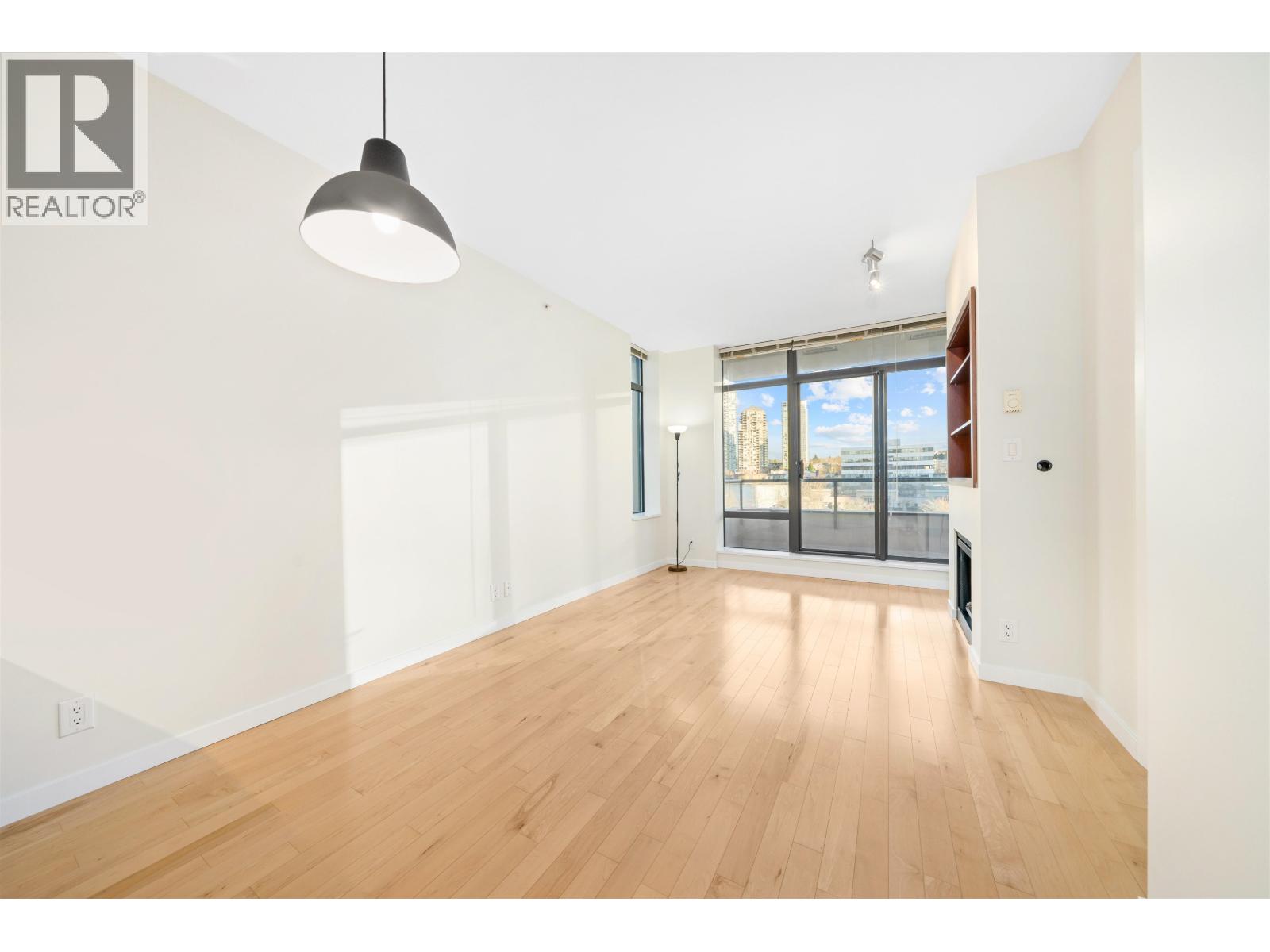 605 2345 Madison Avenue, Burnaby, British Columbia  V5C 0B4 - Photo 3 - R3078526