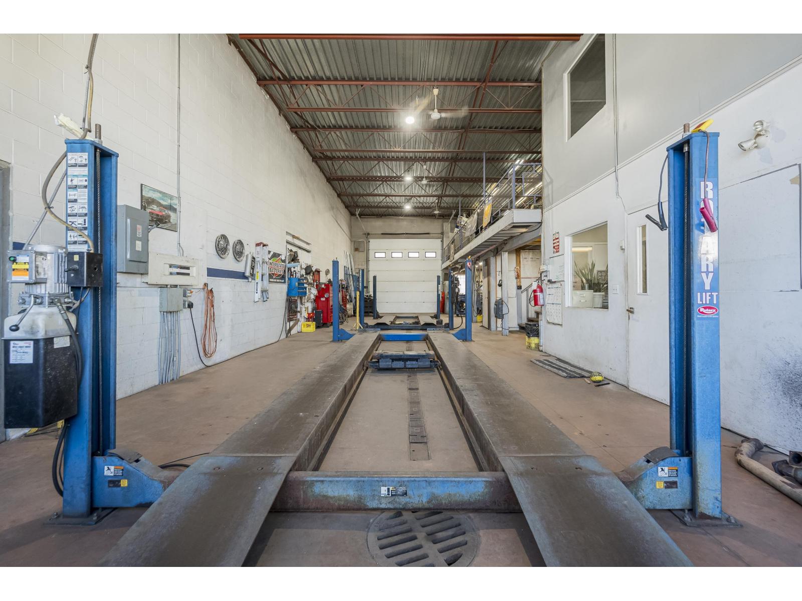 8815 Young Road, Chilliwack Proper South, Chilliwack, British Columbia  V2P 4P6 - Photo 30 - C8075053