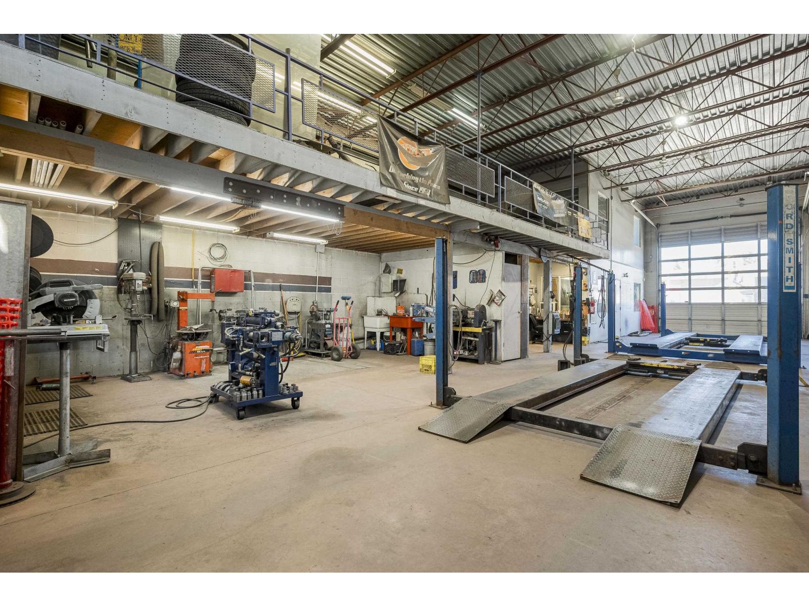 8815 Young Road, Chilliwack Proper South, Chilliwack, British Columbia  V2P 4P6 - Photo 32 - C8075053