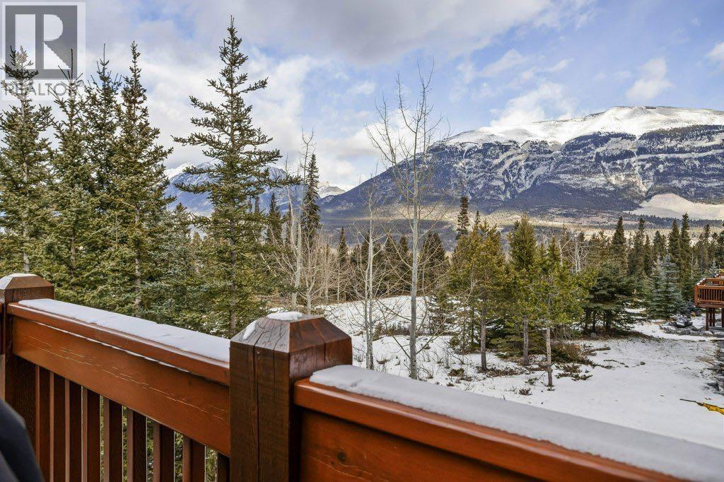 107, 210 Hubman Landing, Canmore, Alberta  T1W 3M4 - Photo 23 - A2277846