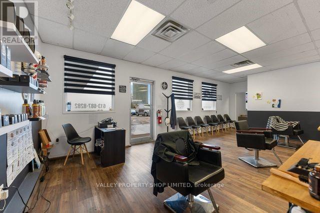 1049 Victoria Street, Petawawa, Ontario  K8H 2E2 - Photo 13 - X9515685