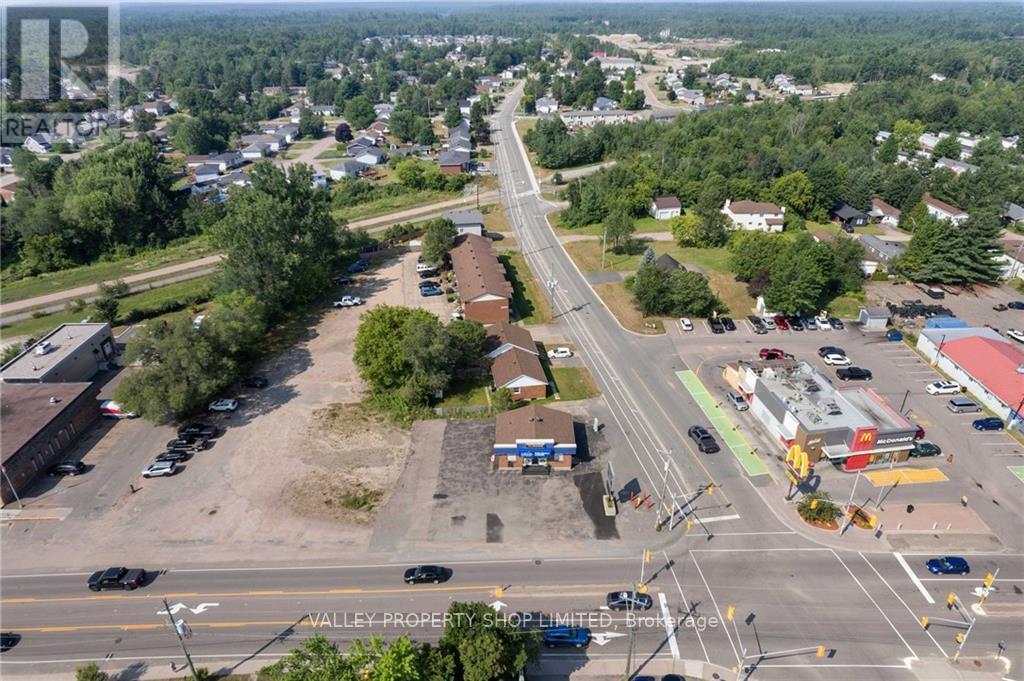 3436 Petawawa Boulevard, Petawawa, Ontario  K8H 1X5 - Photo 24 - X9516712