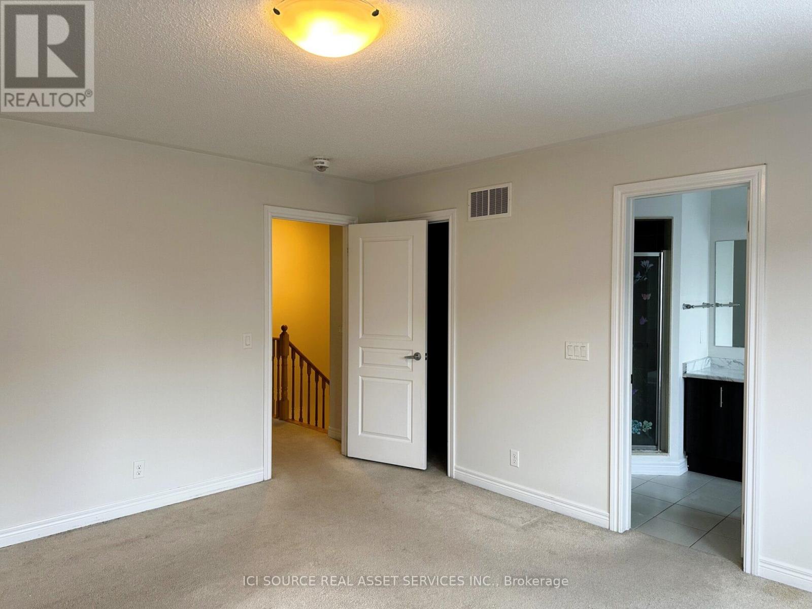 29 Tabaret Crescent, Oshawa, Ontario  L1L 0G5 - Photo 11 - E12635642