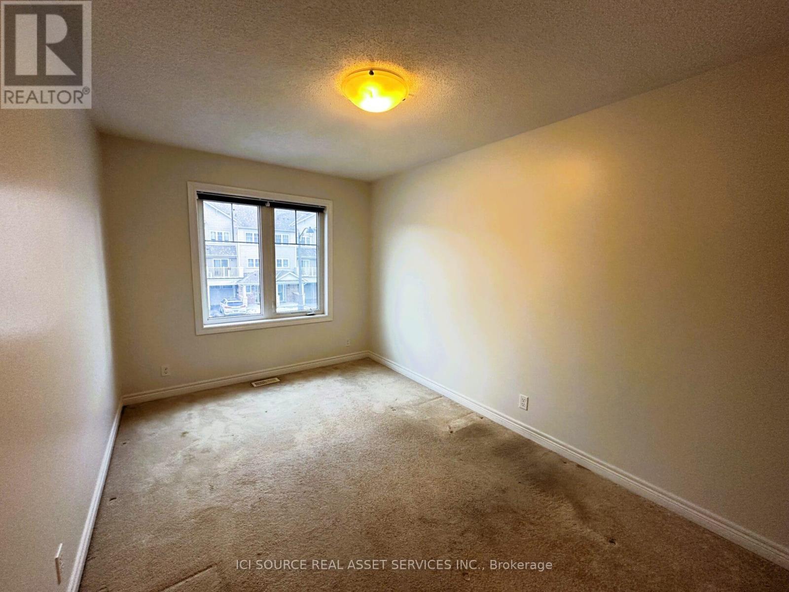 29 Tabaret Crescent, Oshawa, Ontario  L1L 0G5 - Photo 17 - E12635642