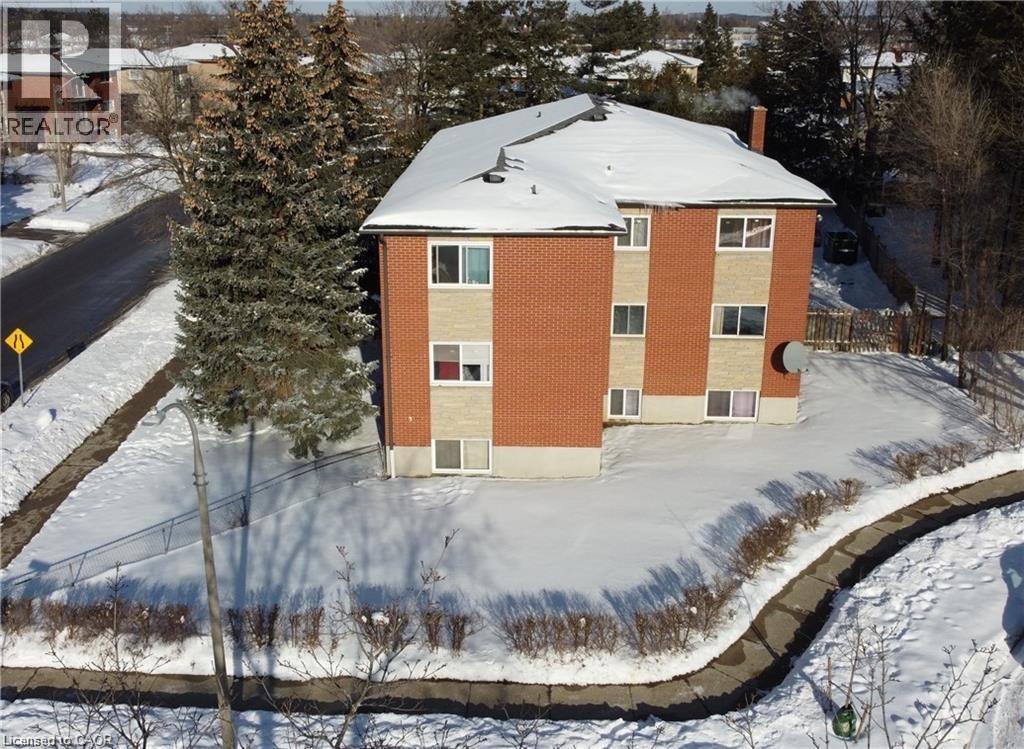 163 Chandler Drive Unit# 13, Kitchener, Ontario  N2E 1H1 - Photo 23 - 40797651