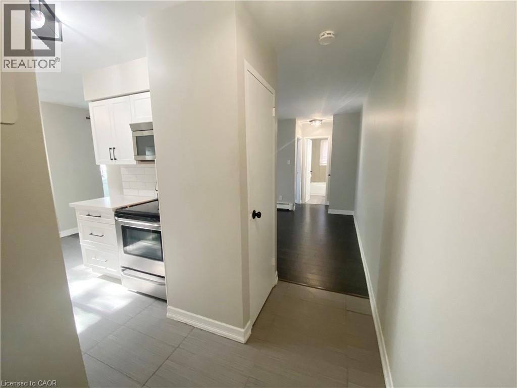 163 Chandler Drive Unit# 13, Kitchener, Ontario  N2E 1H1 - Photo 3 - 40797651