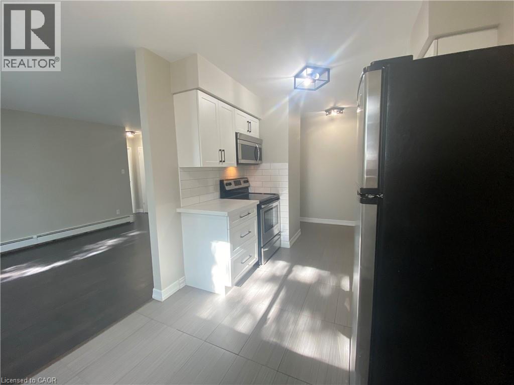 163 Chandler Drive Unit# 13, Kitchener, Ontario  N2E 1H1 - Photo 8 - 40797651