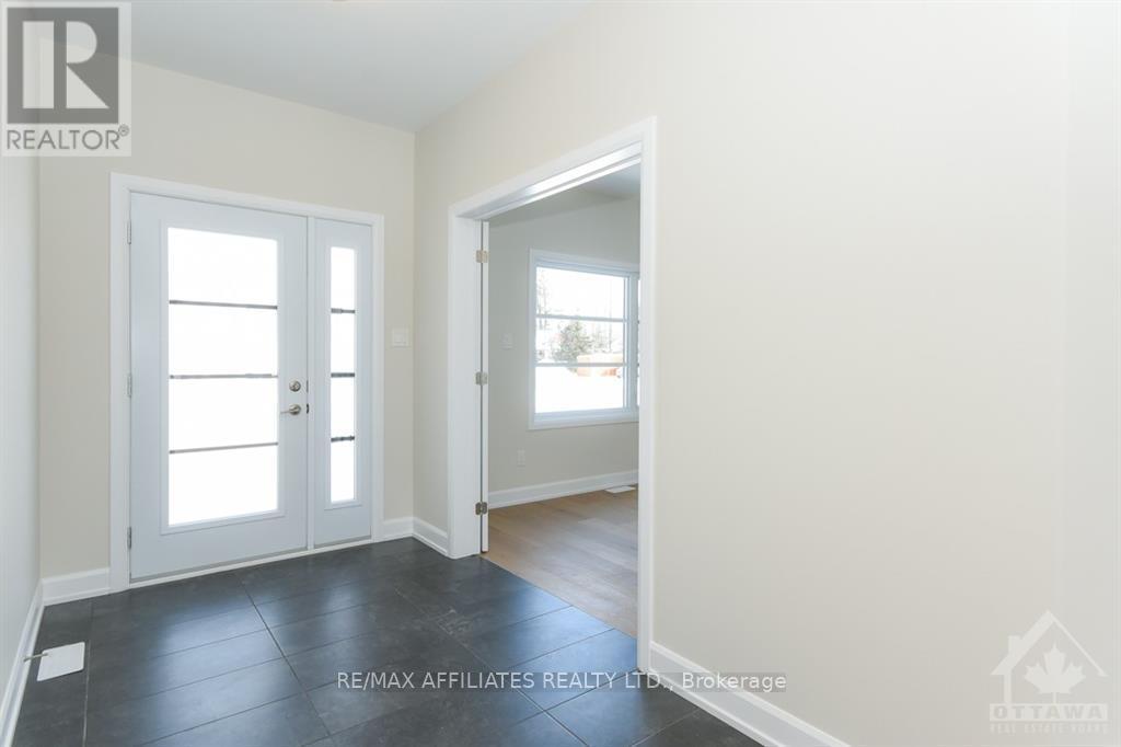 444 Aurora Street, Russell, Ontario  K4R 0L3 - Photo 2 - X9515865