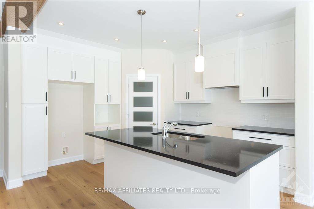 444 Aurora Street, Russell, Ontario  K4R 0L3 - Photo 4 - X9515865