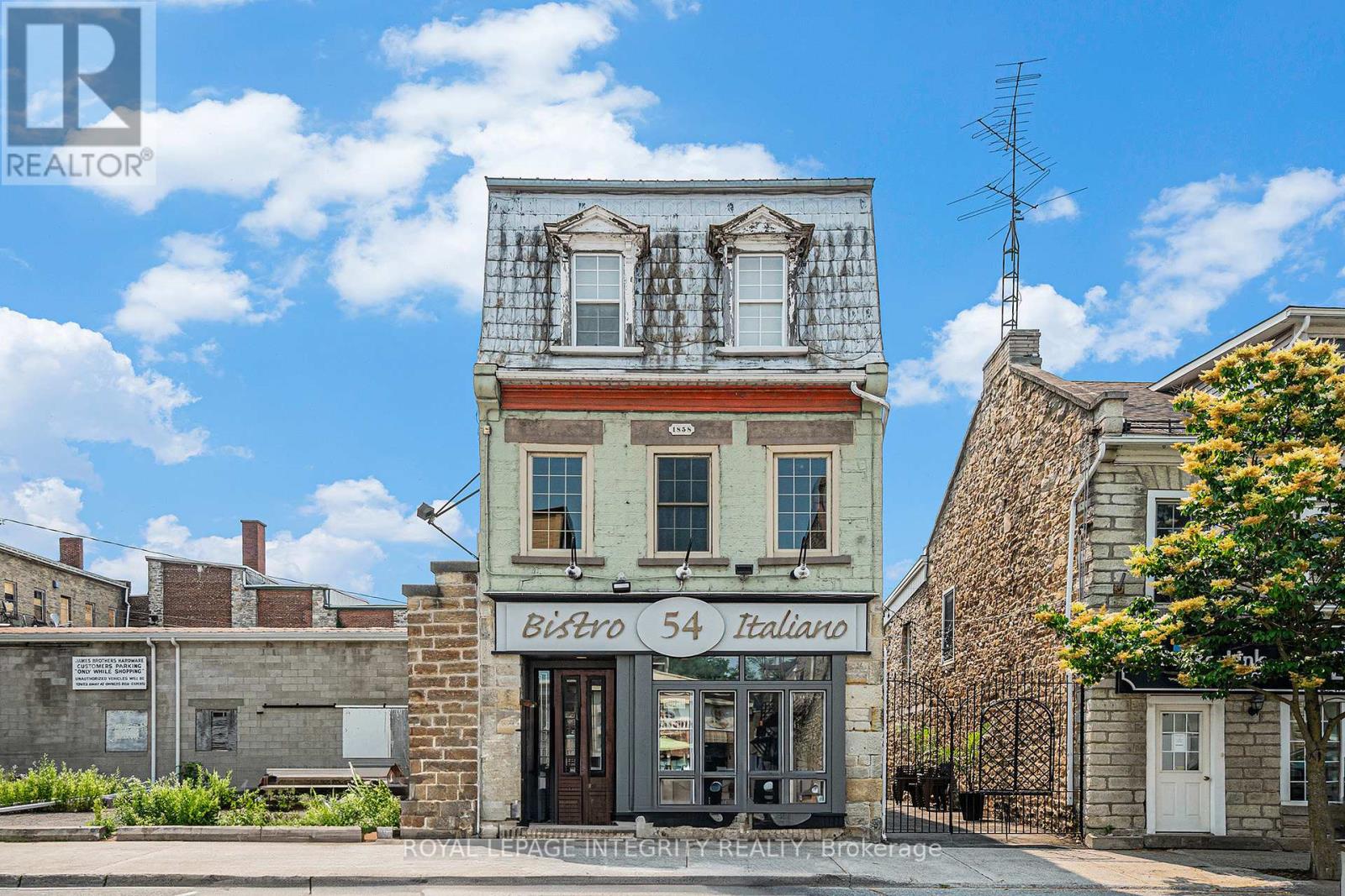 54 FOSTER STREET, Perth, Ontario