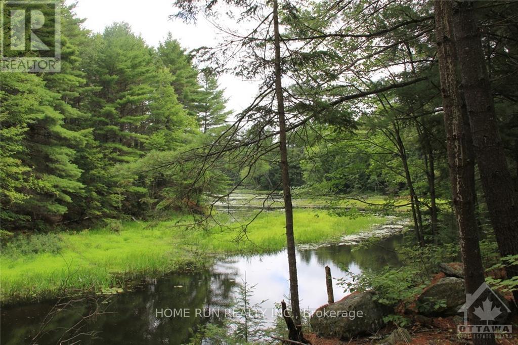 1068a Jacques Bay Road, Addington Highlands, Ontario  K0H 1K0 - Photo 2 - X9517493