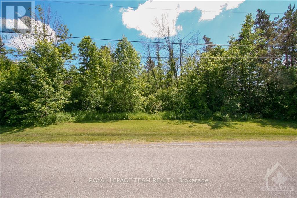 Lt 13 Silver Fox Crescent, North Dundas, Ontario  K0C 2K0 - Photo 2 - X9517471