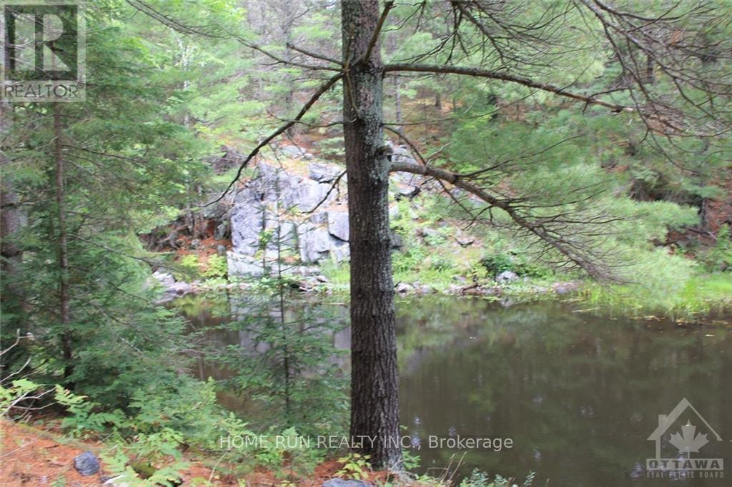 1068a Jacques Bay Road, Addington Highlands, Ontario  K0H 1K0 - Photo 3 - X9517493