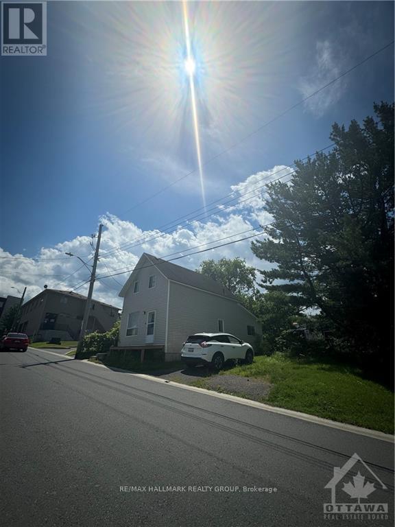 674 Pouliotte Street, Clarence-Rockland, Ontario  K4K 1E1 - Photo 4 - X9518792