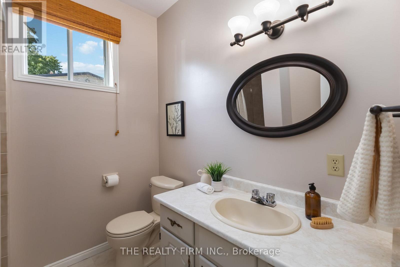 1060 Guildwood Boulevard, London North, Ontario  N6H 4G5 - Photo 30 - X12690092