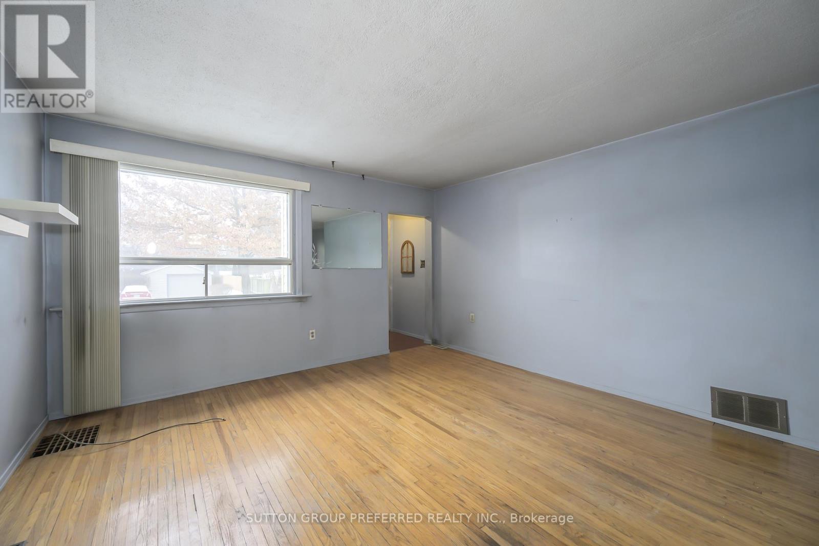 631 Glasgow Street, London East, Ontario  N5Y 1V6 - Photo 17 - X12690100