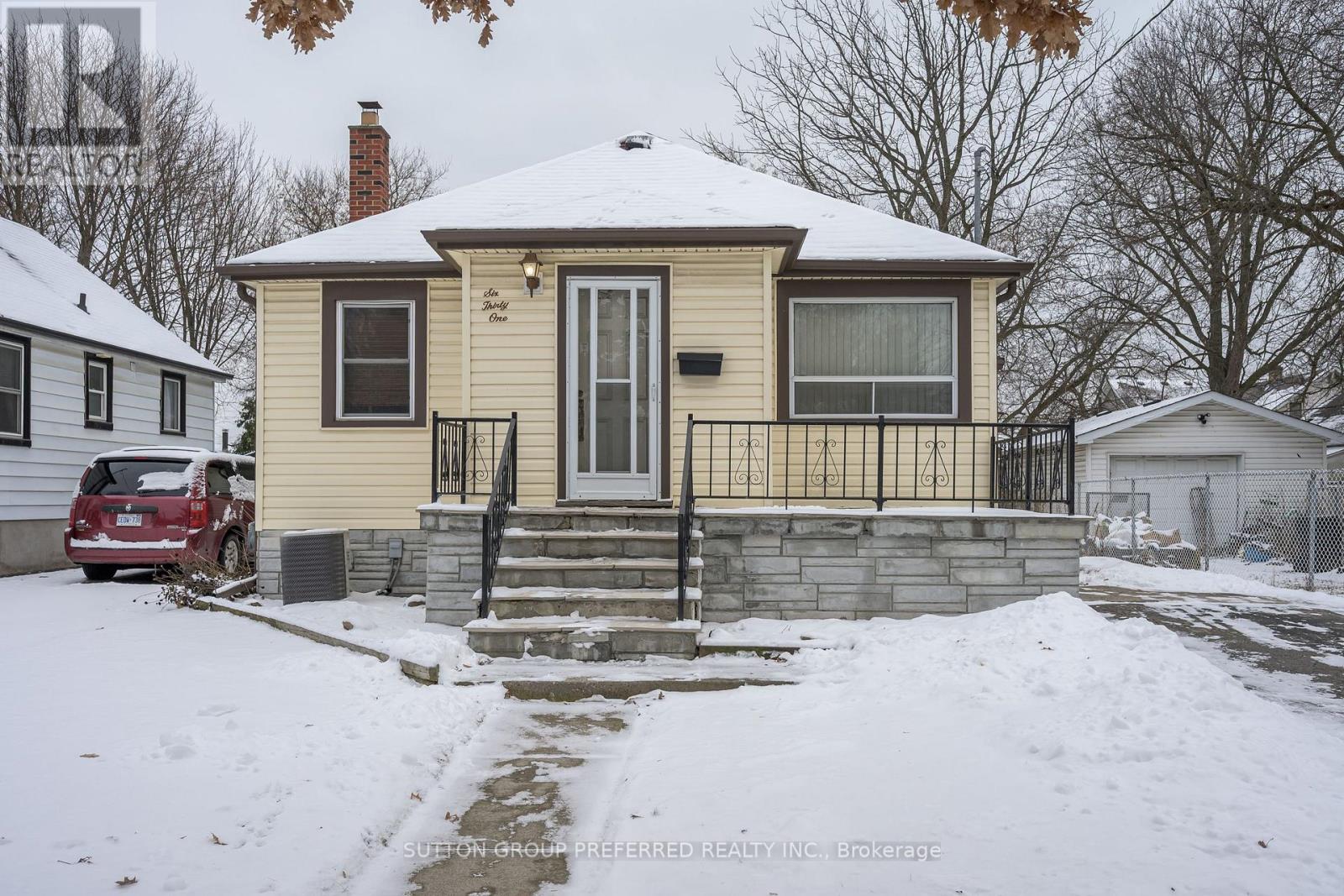 631 Glasgow Street, London East, Ontario  N5Y 1V6 - Photo 2 - X12690100