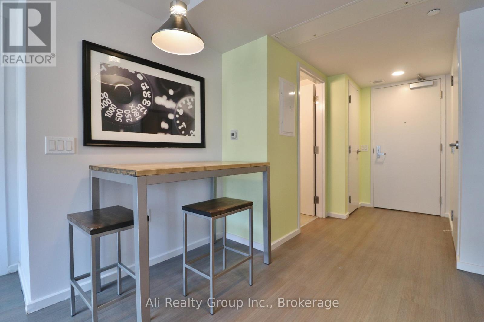 1602 - 105 Champagne Avenue S, Ottawa, Ontario K1S 5E5 - Photo 8 - X12690124