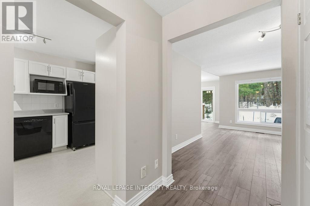 34 Furlong Crescent, Ottawa, Ontario  K2M 2J1 - Photo 14 - X12690130