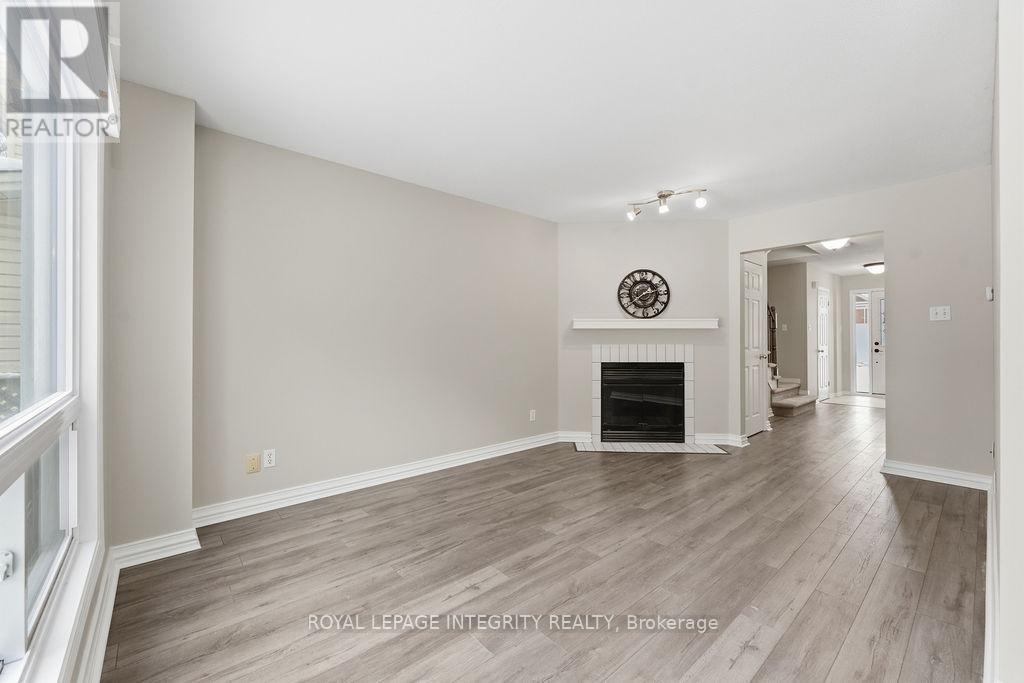 34 Furlong Crescent, Ottawa, Ontario  K2M 2J1 - Photo 6 - X12690130