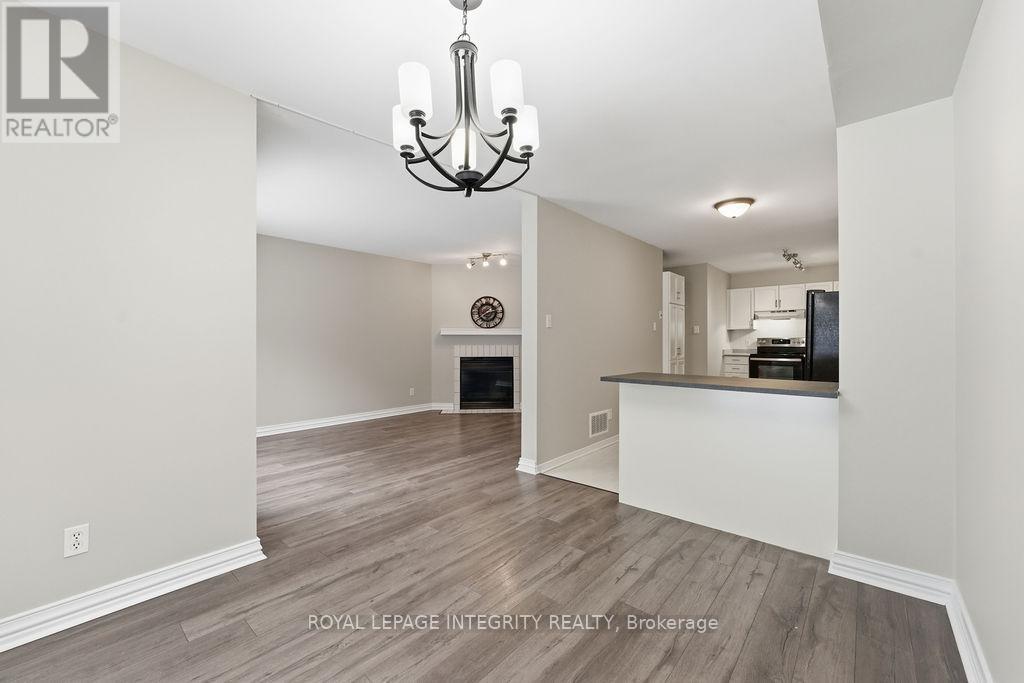 34 Furlong Crescent, Ottawa, Ontario  K2M 2J1 - Photo 8 - X12690130