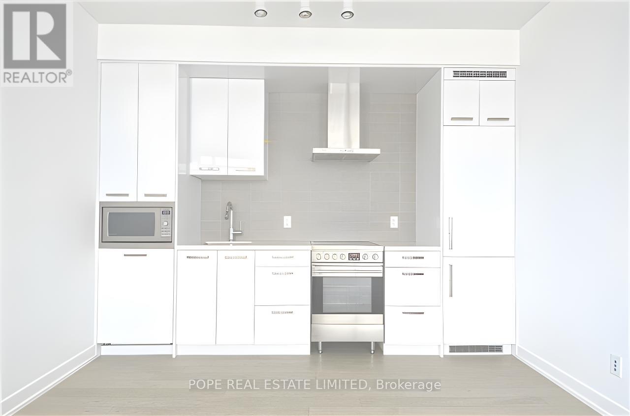 N709 - 120 Bayview Avenue, Toronto, Ontario  M5A 0G4 - Photo 11 - C12690078