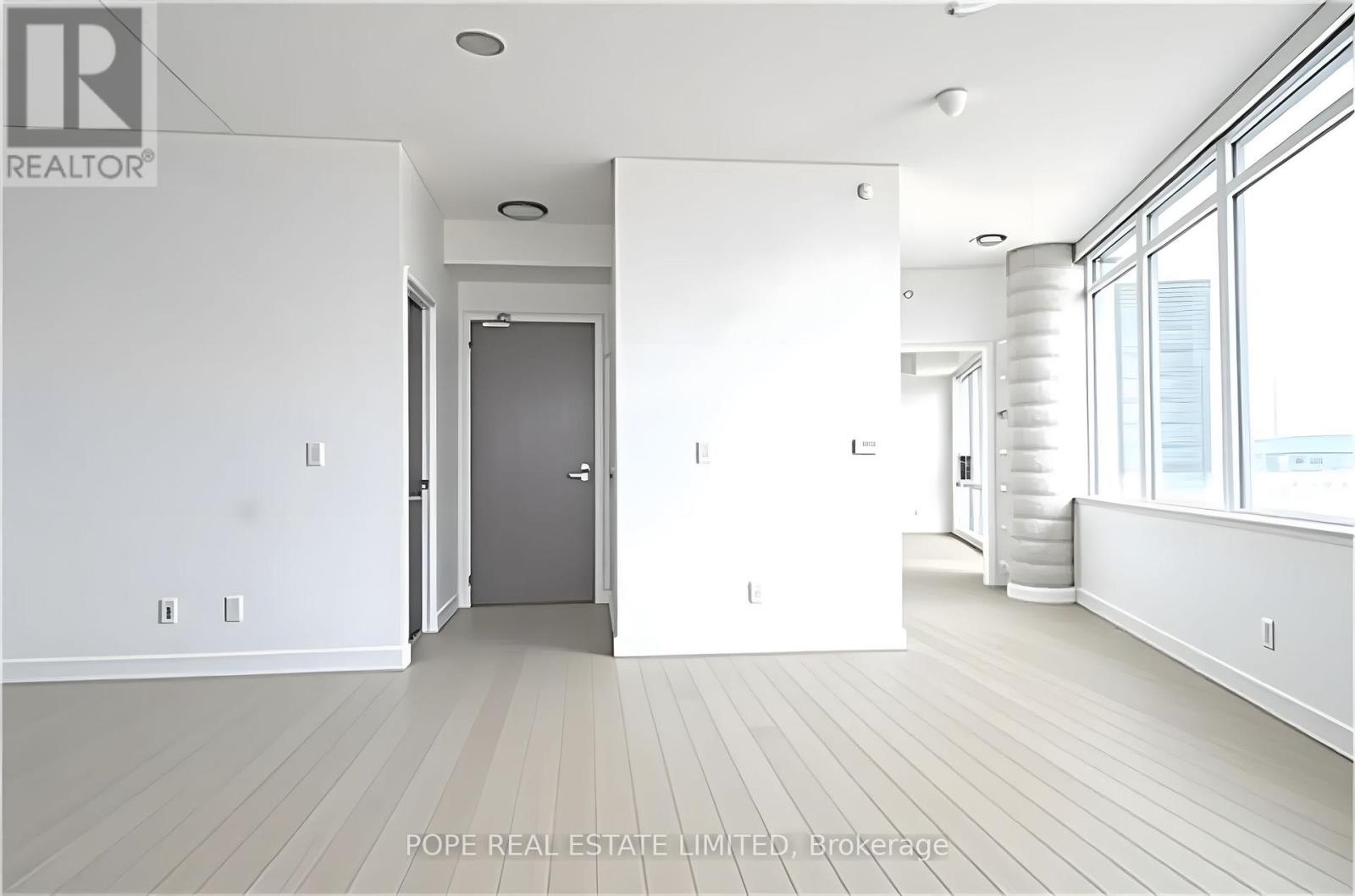 N709 - 120 Bayview Avenue, Toronto, Ontario  M5A 0G4 - Photo 12 - C12690078