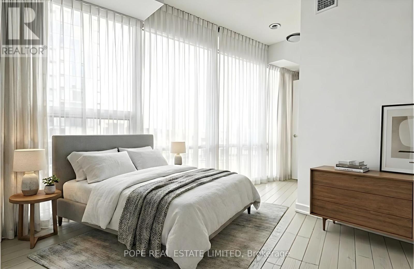 N709 - 120 Bayview Avenue, Toronto, Ontario  M5A 0G4 - Photo 4 - C12690078