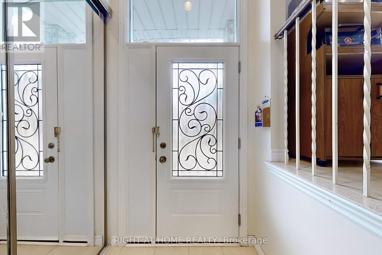 9 Festival Drive, Toronto, Ontario  M2R 3T9 - Photo 15 - C12690086