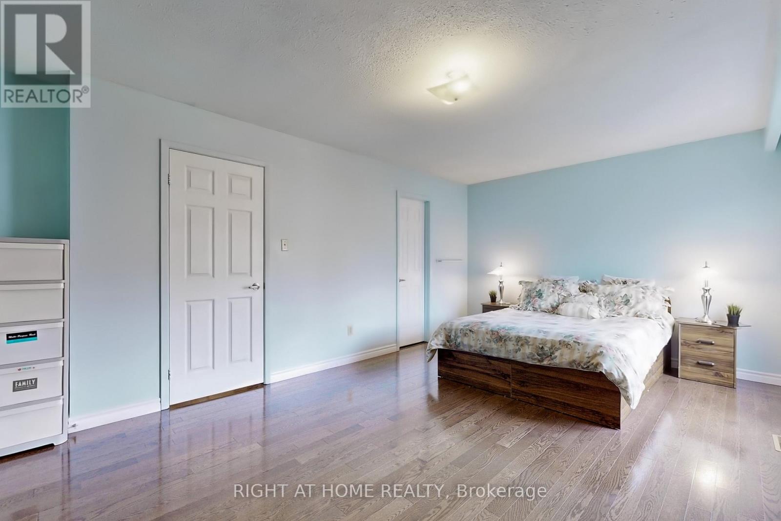 9 Festival Drive, Toronto, Ontario  M2R 3T9 - Photo 19 - C12690086