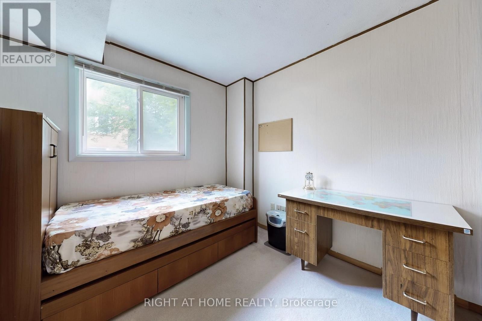 9 Festival Drive, Toronto, Ontario  M2R 3T9 - Photo 23 - C12690086