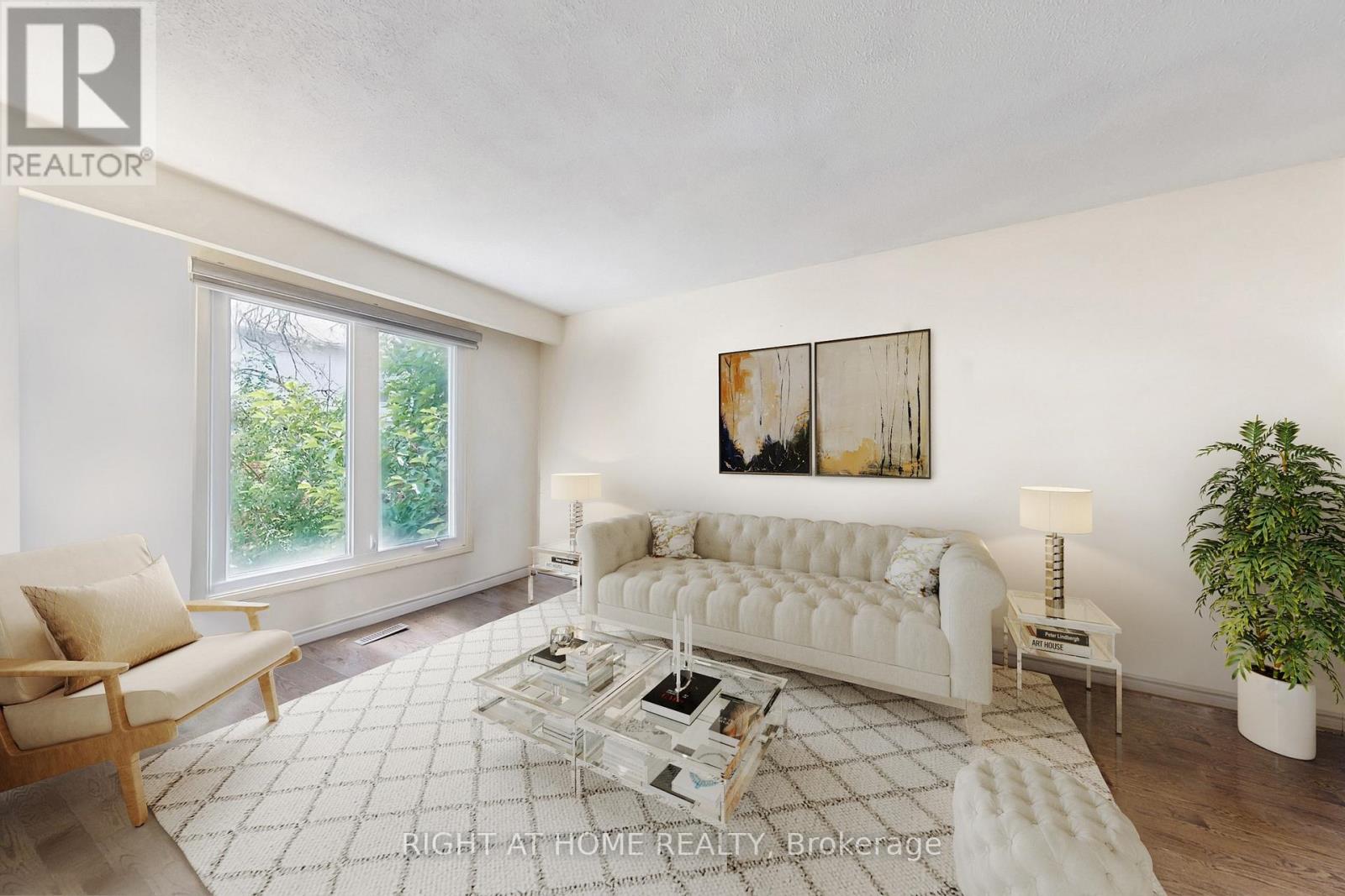 9 Festival Drive, Toronto, Ontario  M2R 3T9 - Photo 5 - C12690086