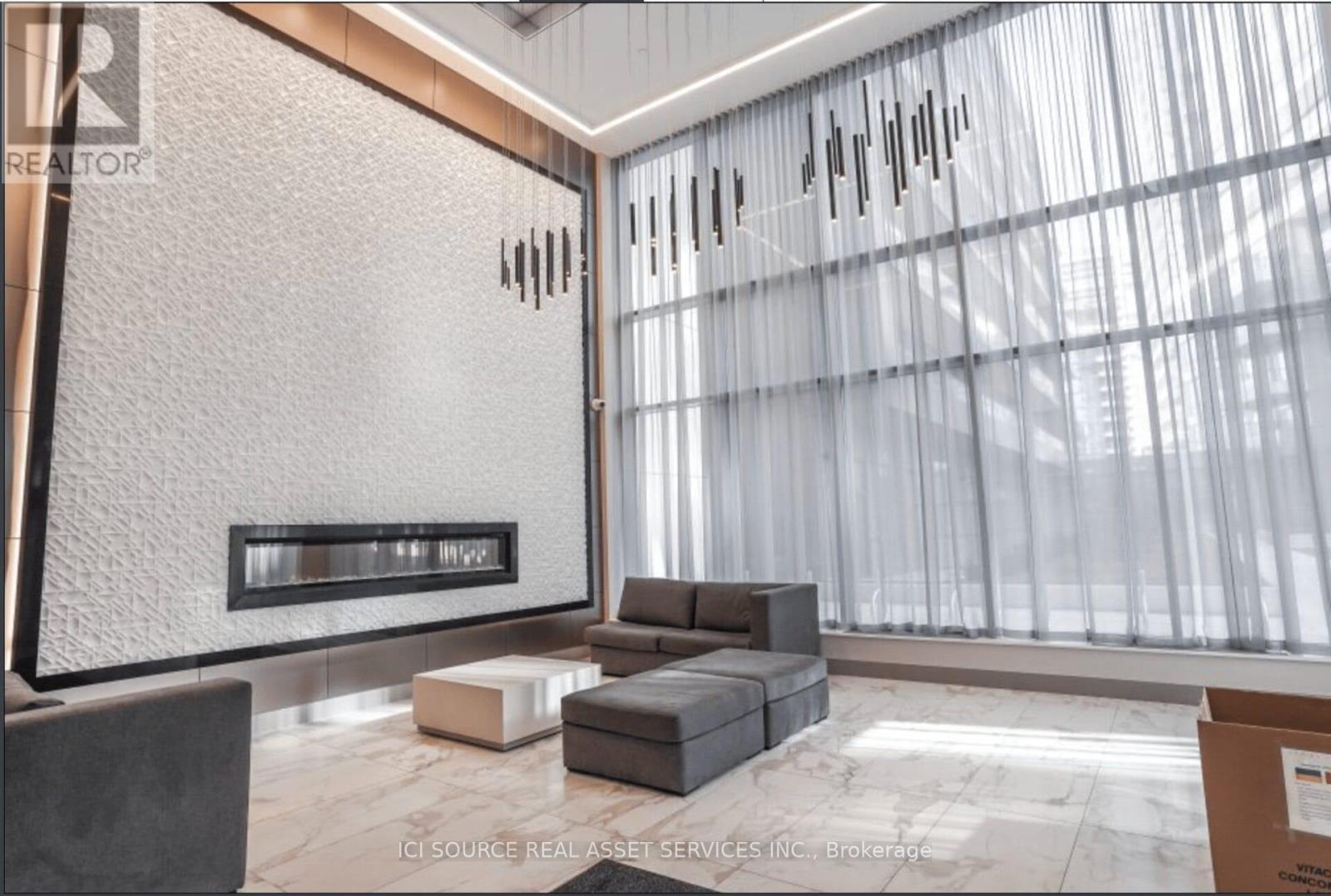 510 - 36 Forest Manor Road, Toronto, Ontario  M2J 0H4 - Photo 2 - C12690150